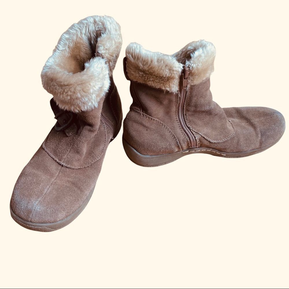Bare Traps Harleen Suede Ankle Boots Sz 7 1/2